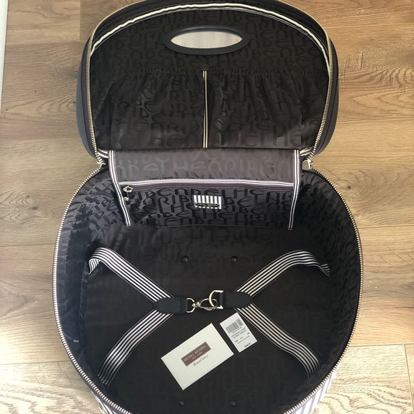 Henri Bendel Centennial Wheelie NWT - Picture 6 of 8